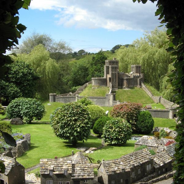 Welcome to Corfe Castle Model Village